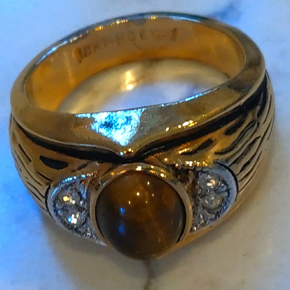 Men's 18 K HGE Tigers Eye Ring.